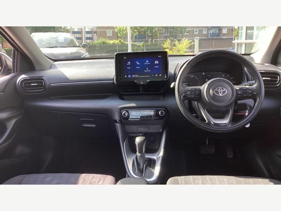 Toyota Yaris Icon LS24YCP White #6