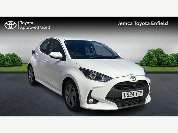 Toyota Yaris Icon White