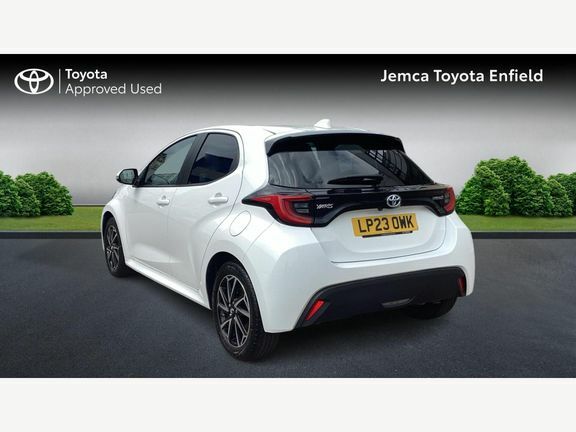 Toyota Yaris Design LP23OWK White #4