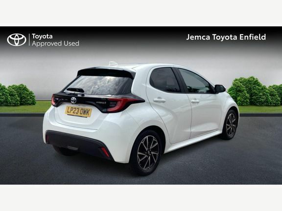 Toyota Yaris Design LP23OWK White #2
