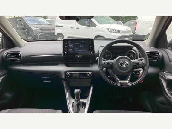 Toyota Yaris Design LP23OWK White #6