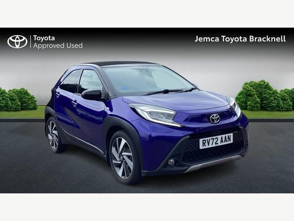 Toyota Aygo X Exclusive Canvas Roof Blue