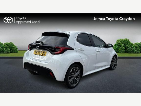 Toyota Yaris Excel YR73PJO White #2