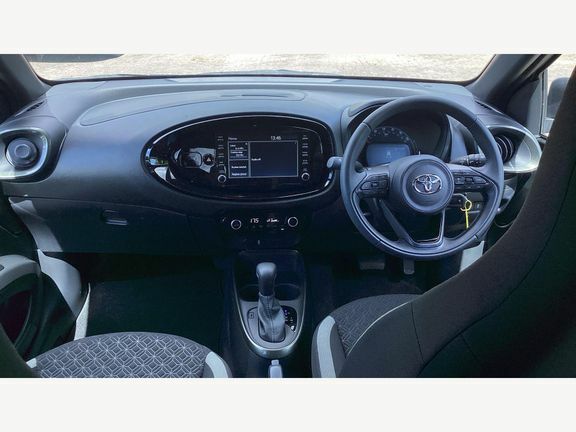 Toyota Aygo X Edge Canvas Roof Green #6