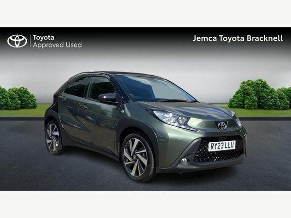 Toyota Aygo X Edge Canvas Roof Green