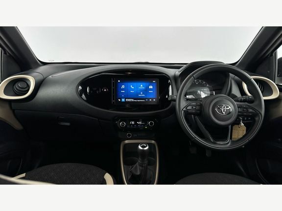 Toyota Aygo X Edge Beige #6