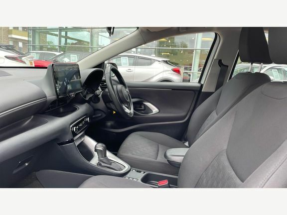 Toyota Yaris Icon LY24ACX White #5