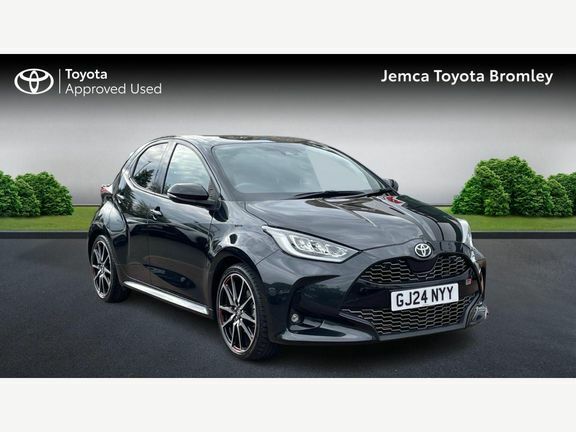 Toyota Yaris Gr Sport Black