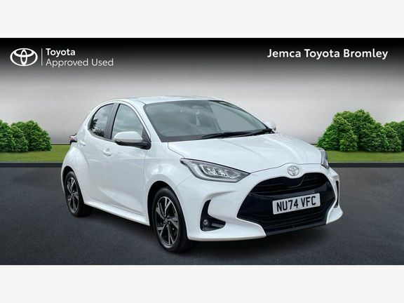 Toyota Yaris Design White