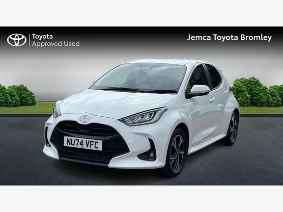 Toyota Yaris Design NU74VFC White #3