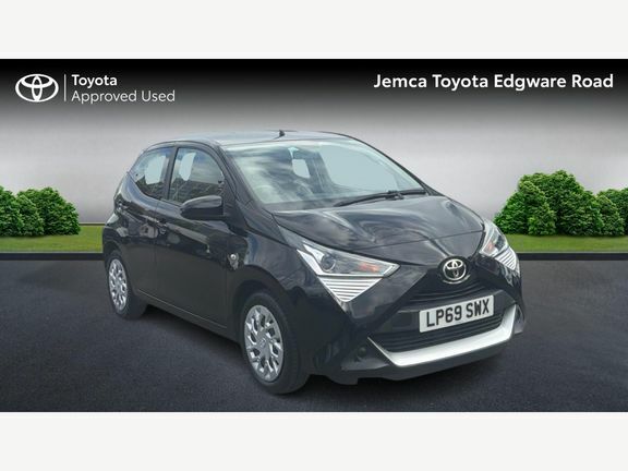 Toyota Aygo X X-play X-shift Black