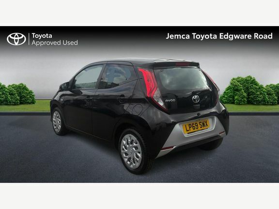 Toyota Aygo X X-play X-shift Black #4