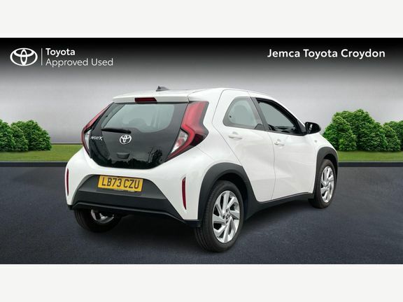 Toyota Aygo X Pure Manual LB73CZU White #2