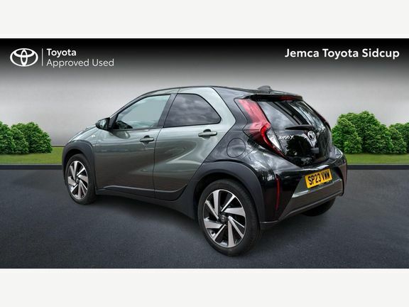 Toyota Aygo X Edge Manual SP23VWW Green #4