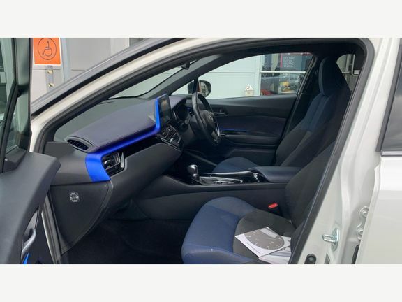 Toyota C-Hr Dynamic 1.8Cvt OY18PXR White #5