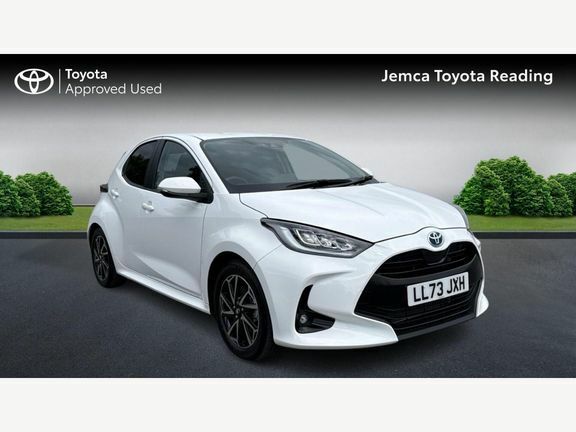 Toyota Yaris Design White