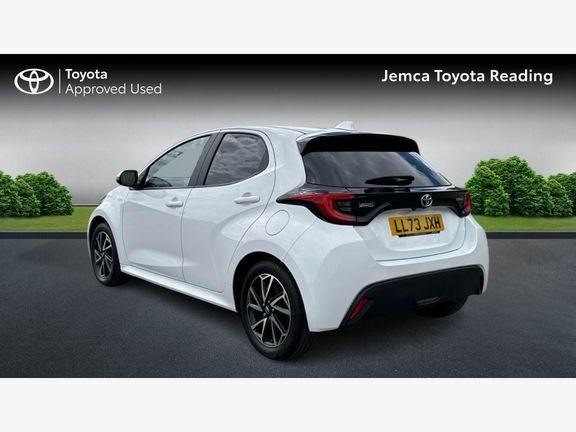 Toyota Yaris Design LL73JXH White #4