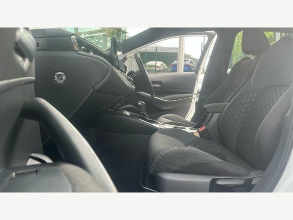 Toyota Corolla Icon 1.8 Ts FV23CCJ White #5