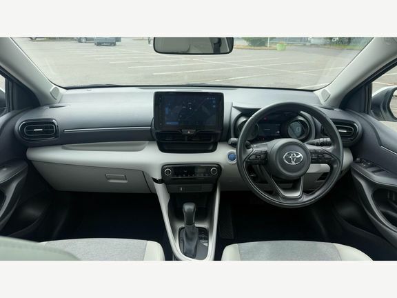 Toyota Yaris Excel Pan RF72CGE White #6