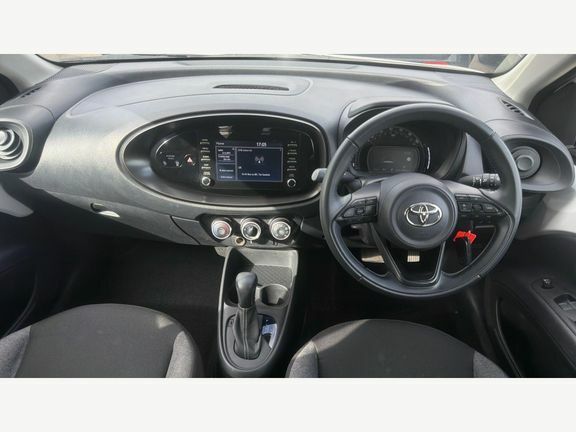 Toyota Aygo X Pure Automatic LL73GYX White #6