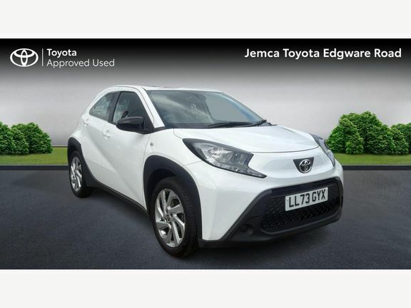 Toyota Aygo X Pure Automatic White