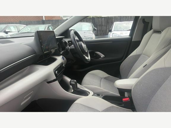 Toyota Yaris Excel Pan LP72FWB Black #5