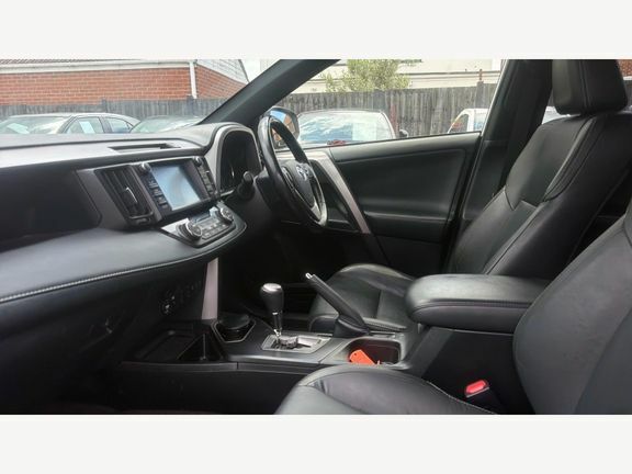 Toyota Rav 4 Excel 2.5 Hybrid Awd GP18GNU White #5