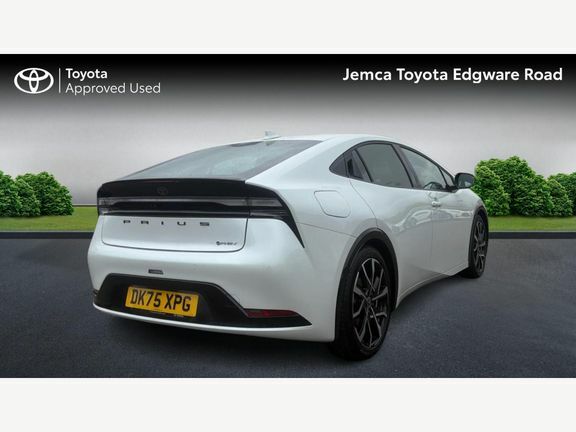Toyota Prius Excel DK75XPG White #2