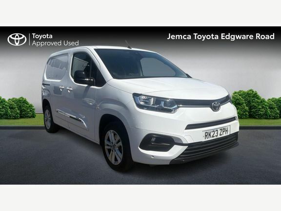 Toyota Proace City Design L1 1.5 130Hp Tb White