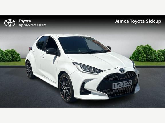Toyota Yaris Gr Sport White