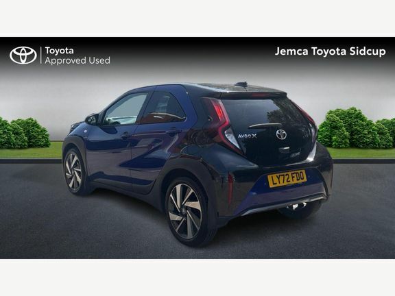 Toyota Aygo X Exclusive Automatic LY72FDO Blue #4