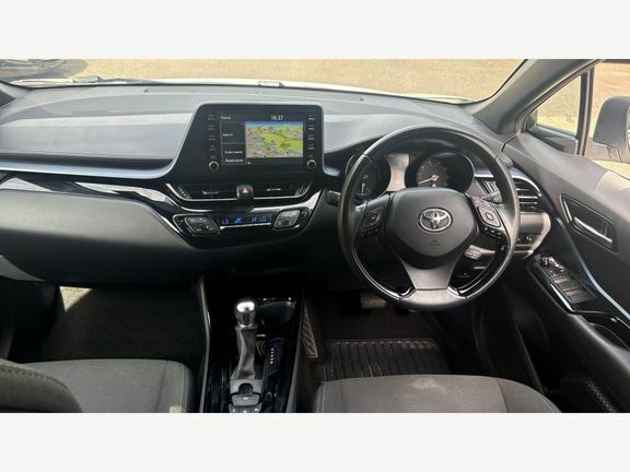 Toyota C-Hr Design 1.8 MK70FXB White #6