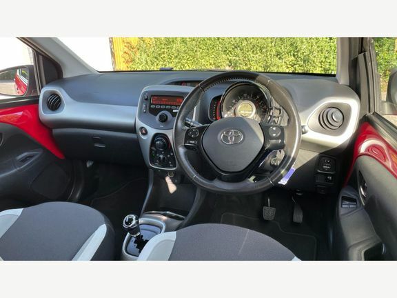 Toyota Aygo X X-play X-shift Red #6