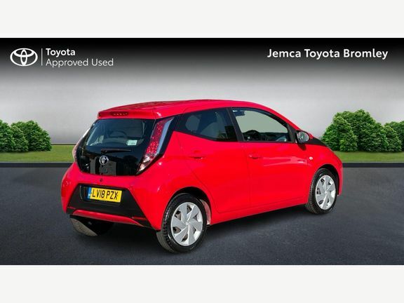 Toyota Aygo X X-play X-shift Red #2