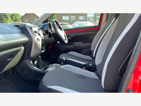 Toyota Aygo X X-play X-shift Red #5
