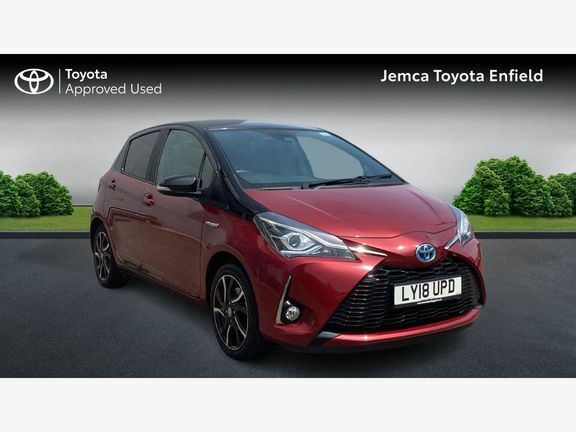 Toyota Yaris Design Red Bi-tone 1.5 Hybrid Red