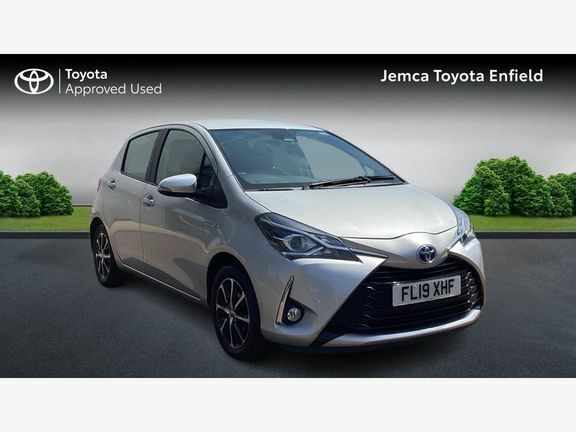 Toyota Yaris 1.5 Vvt-h Icon Tech E-cvt Euro 6 Ss Silver