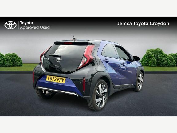 Toyota Aygo X Exclusive Automatic Blue #2