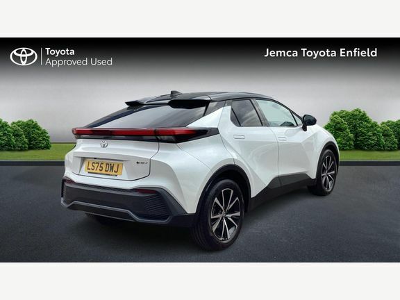Toyota C-Hr Design 1.8 Fwd Hv, Bi-tone LS75DWJ White #2