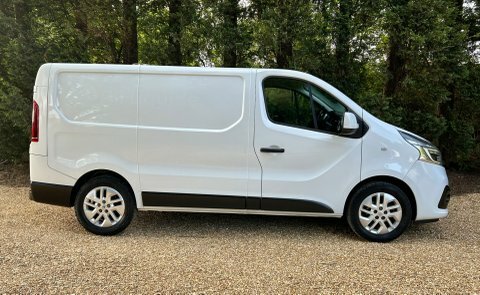 Renault Trafic Sport Nav Sl28 RV70YFD White #4