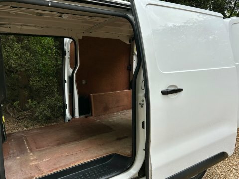 Citroen Dispatch M Enterprise 1000 MT21BDX White #6