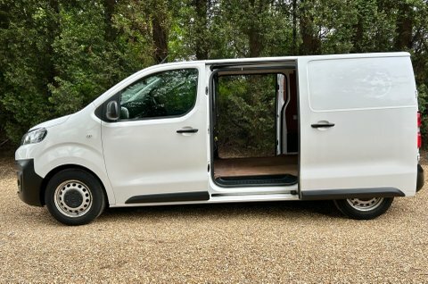 Citroen Dispatch M Enterprise 1000 MT21BDX White #3