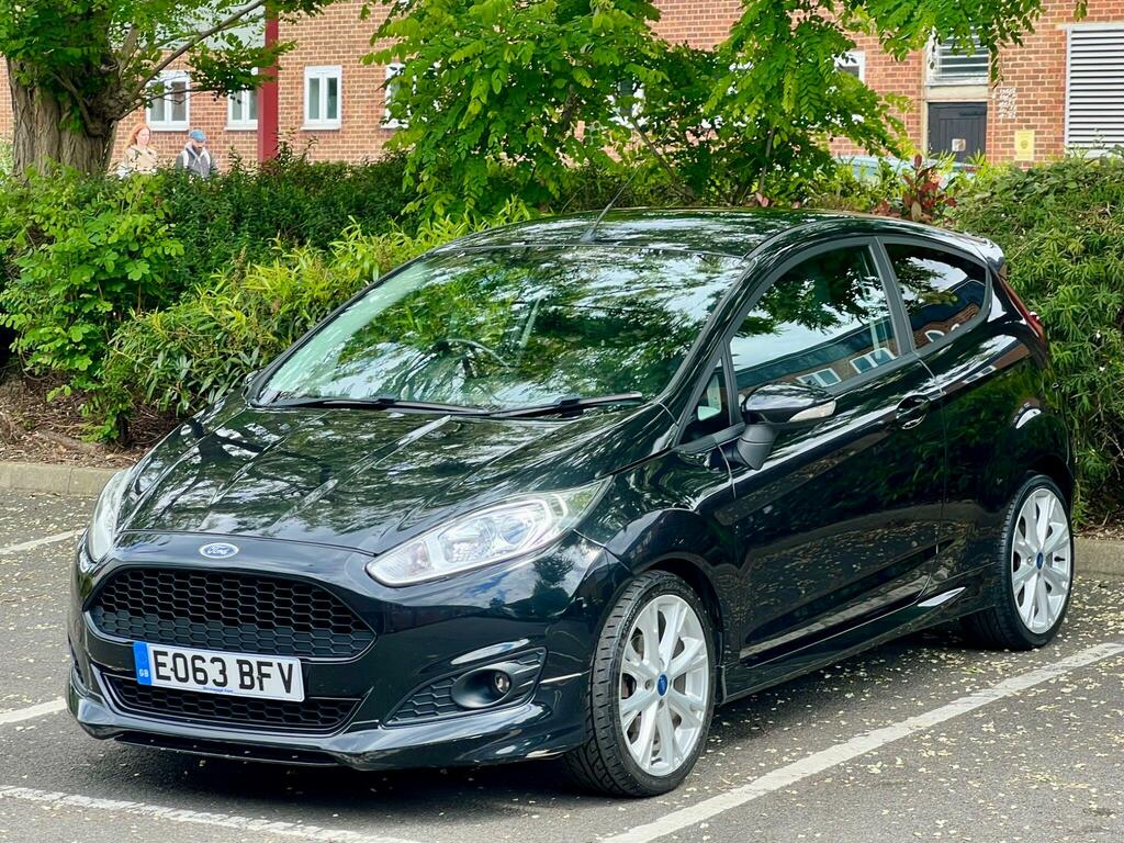 Ford Fiesta Petrol E063BFV Black #3