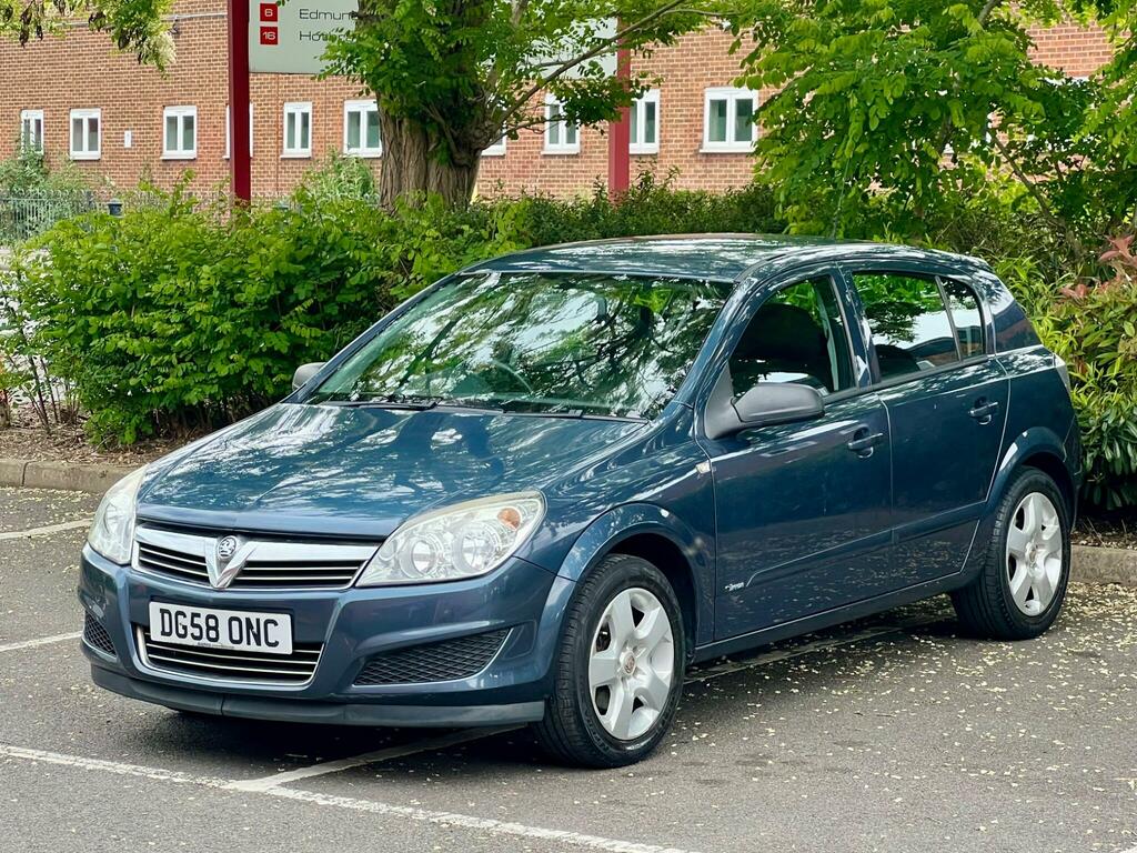 Vauxhall Astra Petrol Blue #2
