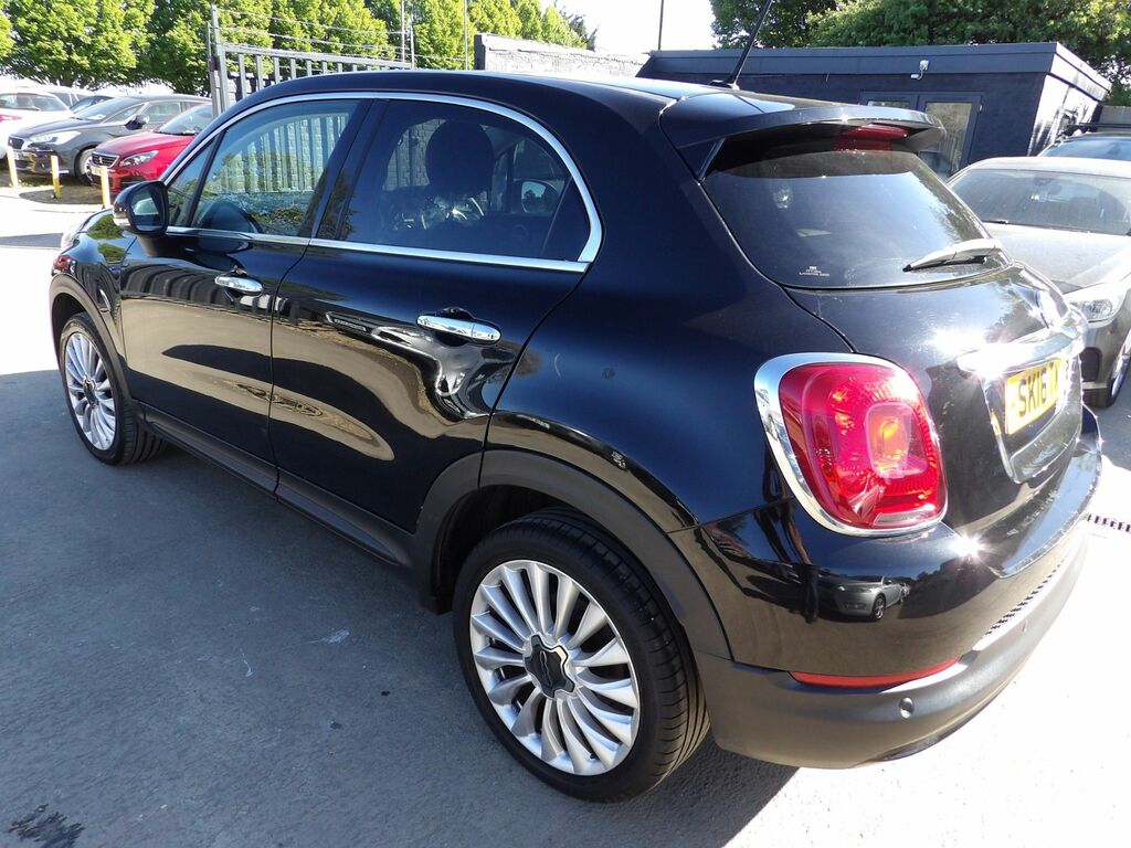 Fiat 500X 1.6 Multijetii Lounge Suv Euro 6 SK16TWY Black #4
