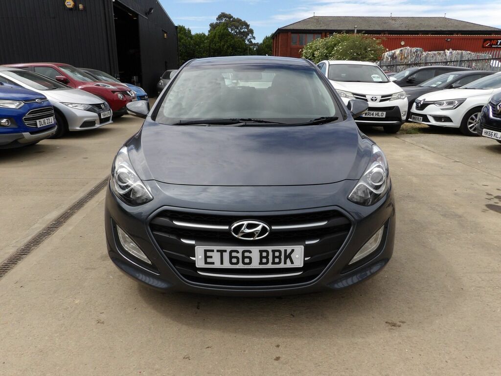 Hyundai I30 1.6 Crdi Blue Drive Se Nav Hatchback Ma ET66BBK Grey #2