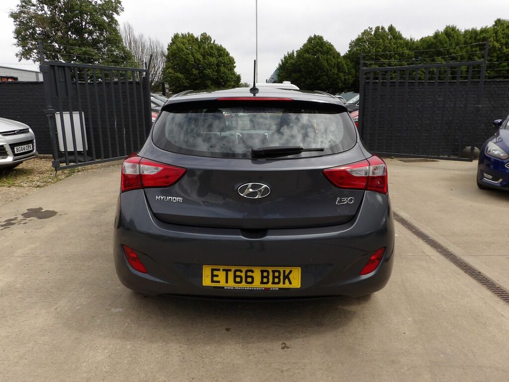 Hyundai I30 1.6 Crdi Blue Drive Se Nav Hatchback Ma ET66BBK Grey #5