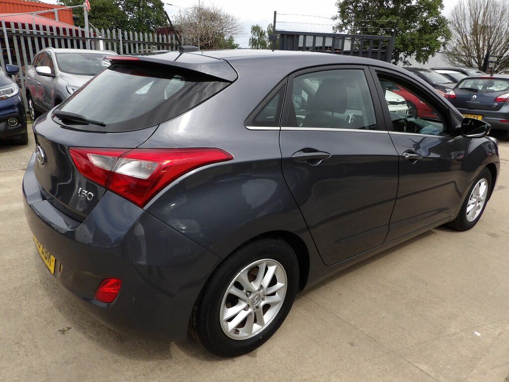 Hyundai I30 1.6 Crdi Blue Drive Se Nav Hatchback Ma ET66BBK Grey #6