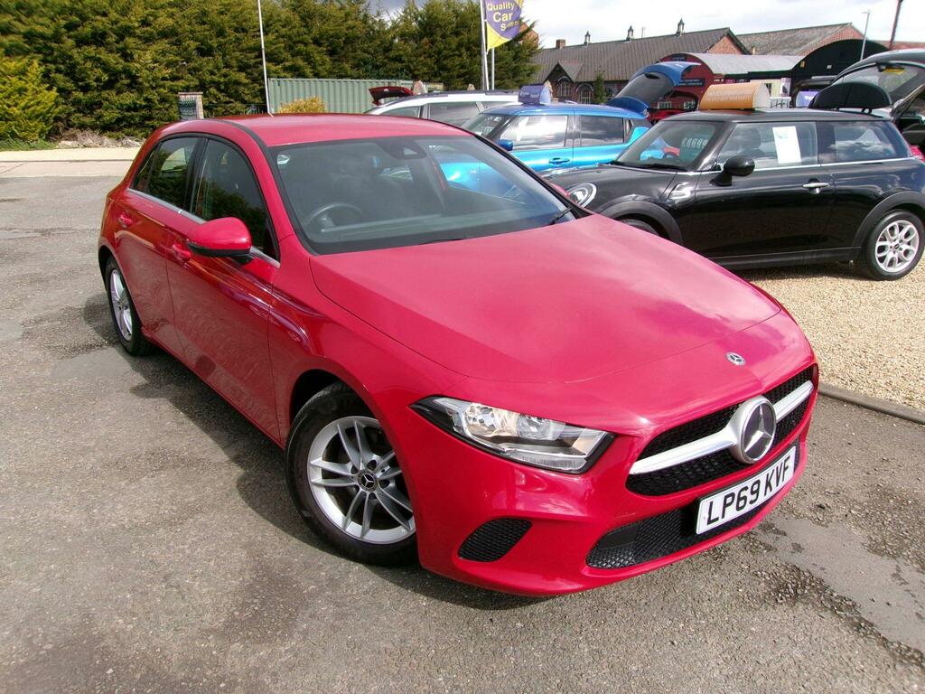 Mercedes-Benz A Class 1.3 A180 Se Euro 6 Ss Red