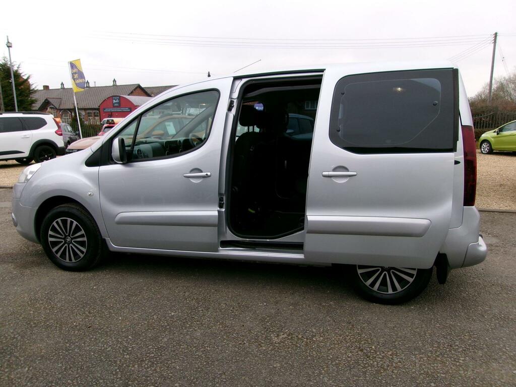 Peugeot Partner Tepee 1.6 Vti Tepee S X77TAG Silver #4